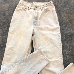 Levi high waisted jeans
